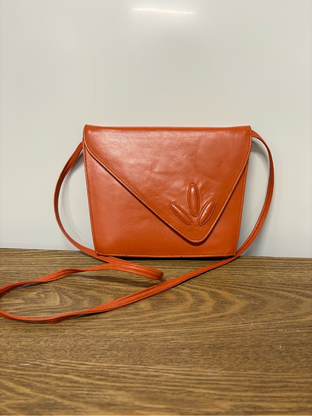 Vintage | Leather Orange Envelope Crossbody Bag